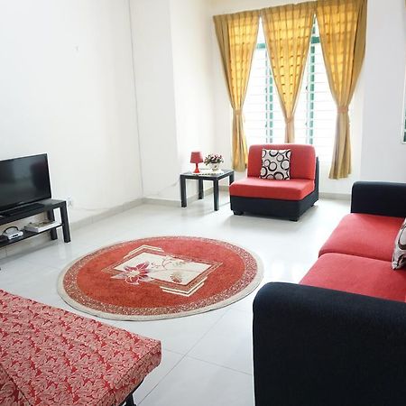 Warisan Indah Homestay Klia 1 Melayu Sahaja سيبانغ المظهر الخارجي الصورة
