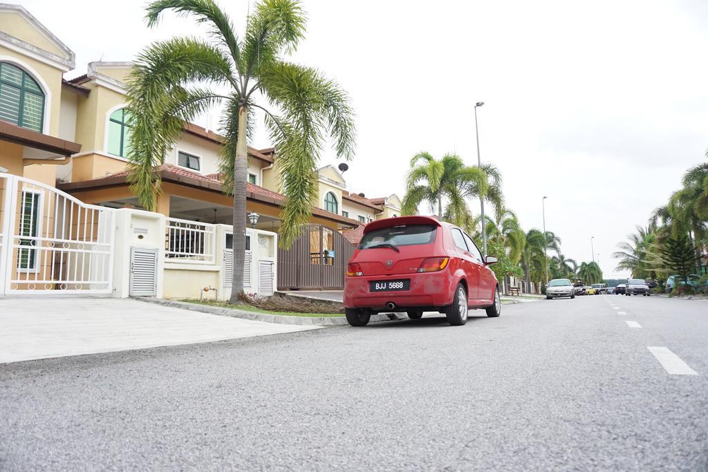 Warisan Indah Homestay Klia 1 Melayu Sahaja سيبانغ المظهر الخارجي الصورة