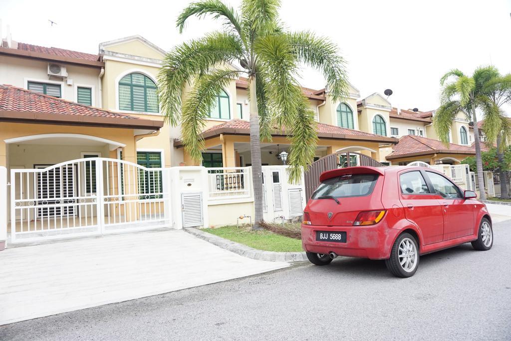 Warisan Indah Homestay Klia 1 Melayu Sahaja سيبانغ المظهر الخارجي الصورة